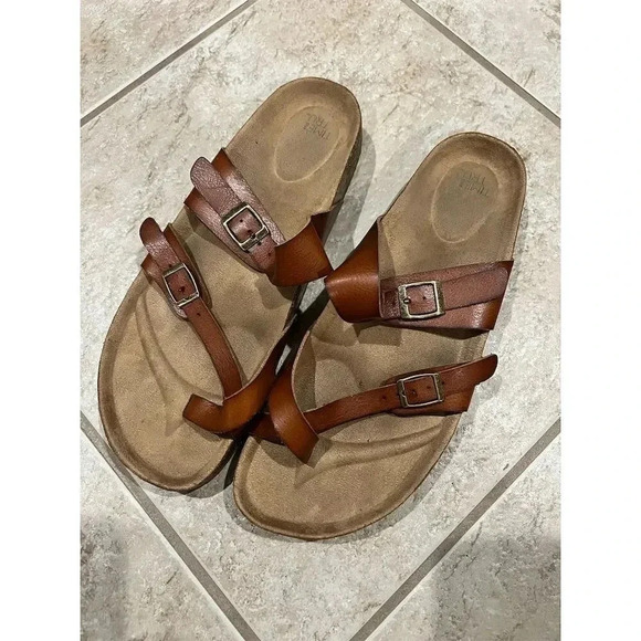 Time & Tru Women's Brown Strappy Sandals Size 11 Casual Buckle Closure - Picture 1 of 6